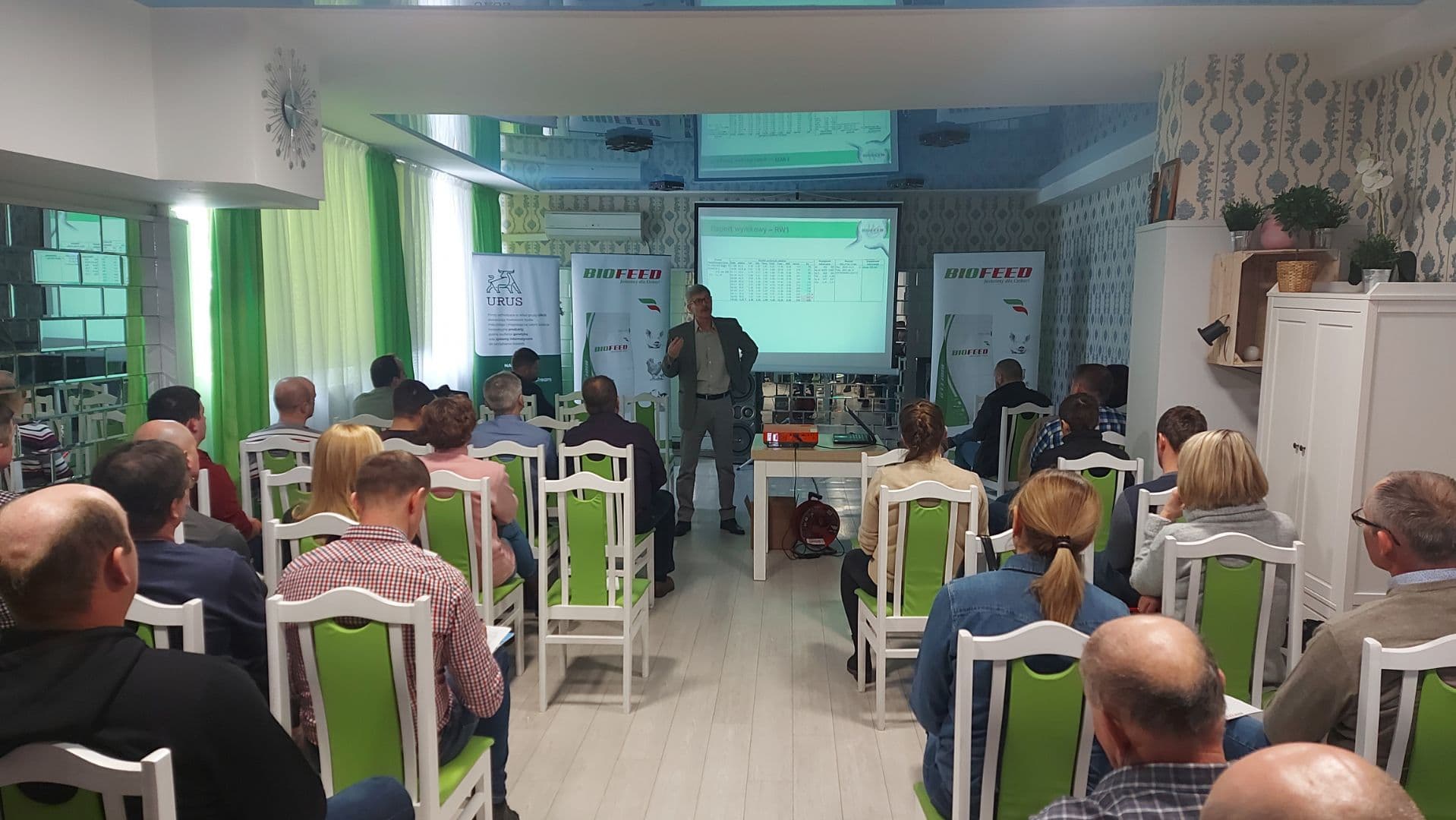 Szkolenie dla hodowców bydła mlecznego.